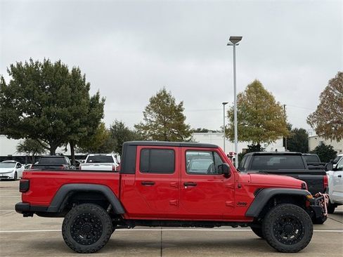 Used 2020 Jeep Gladiator Sport w/ Quick Order Package 24S image 3