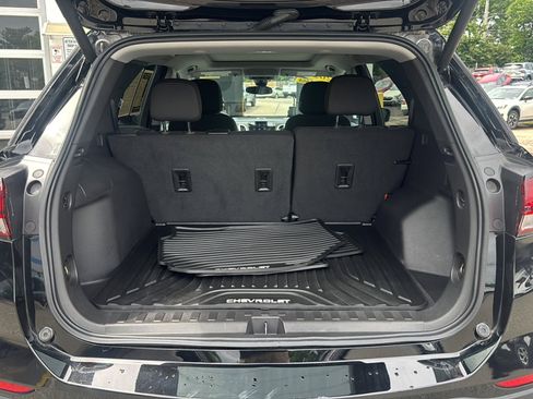 Used 2023 Chevrolet Equinox LT FWD image 24