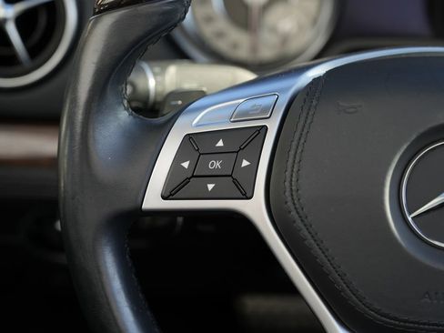 Used 2014 Mercedes-Benz SL 550 image 26