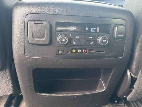 Used 2016 Chevrolet Tahoe LTZ AWD/4WD image 31
