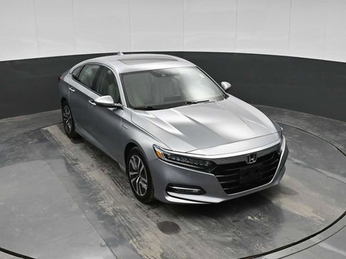 Used 2019 Honda Accord Touring image 23