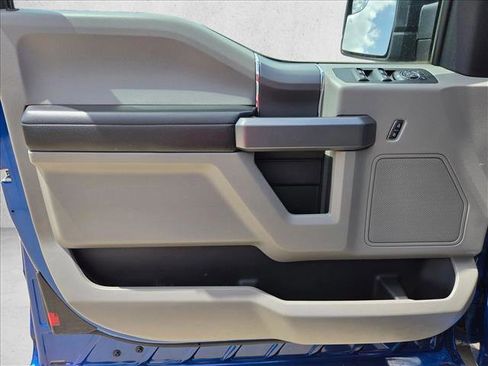 Used 2018 Ford F150 XLT w/ Equipment Group 302A Luxury AWD/4WD image 11