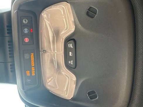 Certified 2024 GMC Canyon AT4 AWD/4WD image 19