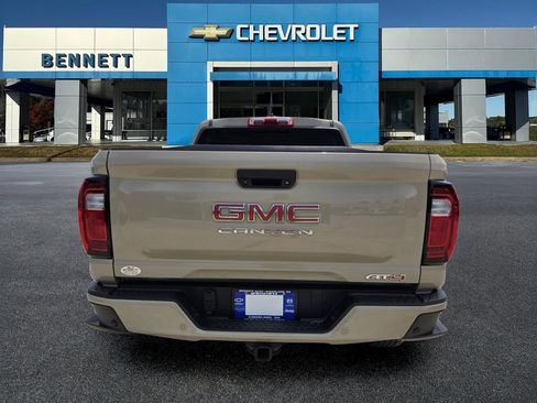 Used 2024 GMC Canyon AT4 w/ Canyon Safety Plus Package AWD/4WD image 5