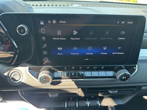 Used 2024 Chevrolet Colorado LT w/ LT Convenience Package III image 28