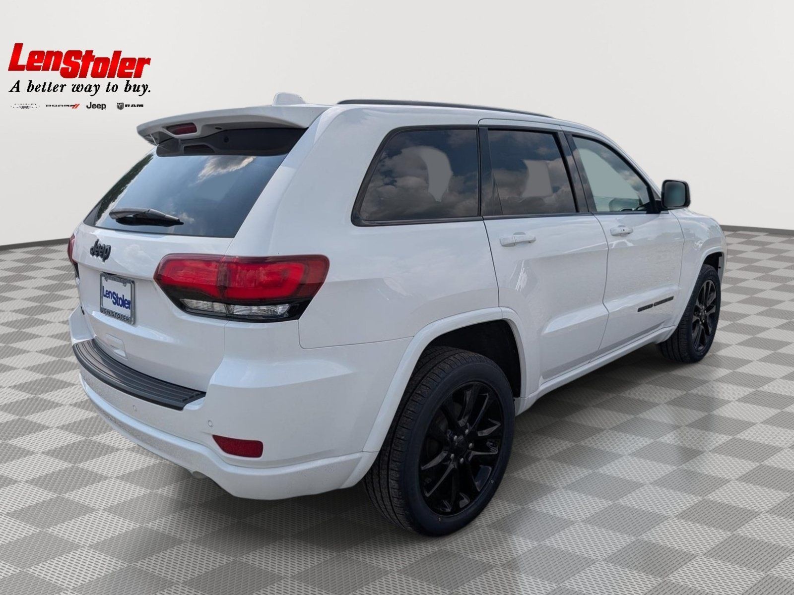Used 2020 Jeep Grand Cherokee Altitude AWD/4WD image 5