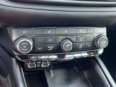 Used 2022 Dodge Durango GT AWD/4WD image 30