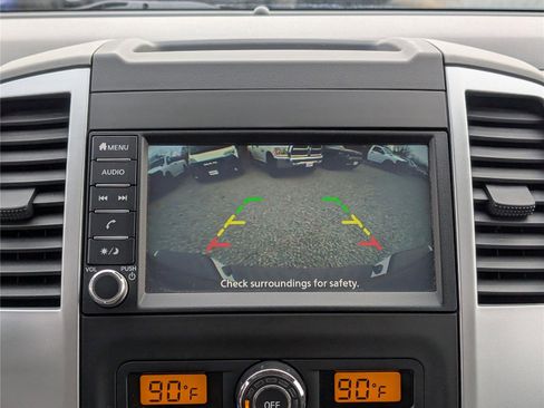 Used 2021 Nissan Frontier SV w/ Midnight Edition Floor Mats image 26