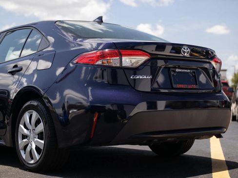 Used 2021 Toyota Corolla LE FWD image 7