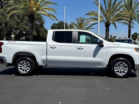 Used 2023 Chevrolet Silverado 1500 LT AWD/4WD image 2