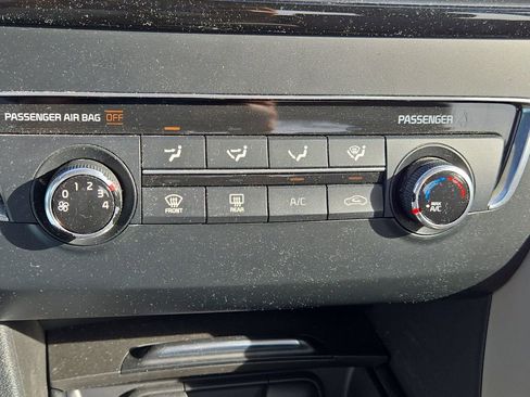 Used 2016 Kia Optima LX w/ LX Convenience Package image 24