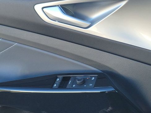 New 2026 Volkswagen ID.4 Pro S RWD image 32