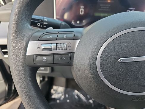 Used 2024 Hyundai Sonata SEL image 16