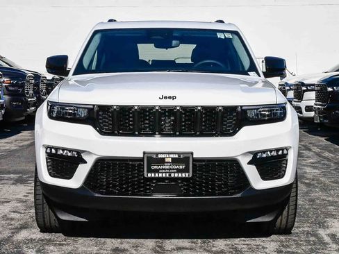 Used 2023 Jeep Grand Cherokee Limited w/ Black Appearance Package image 2