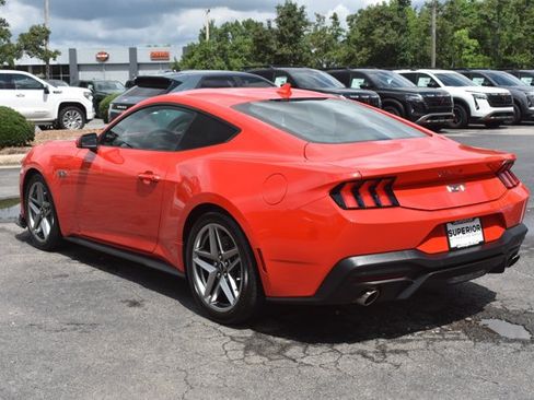 Used 2025 Ford Mustang GT Premium RWD image 7