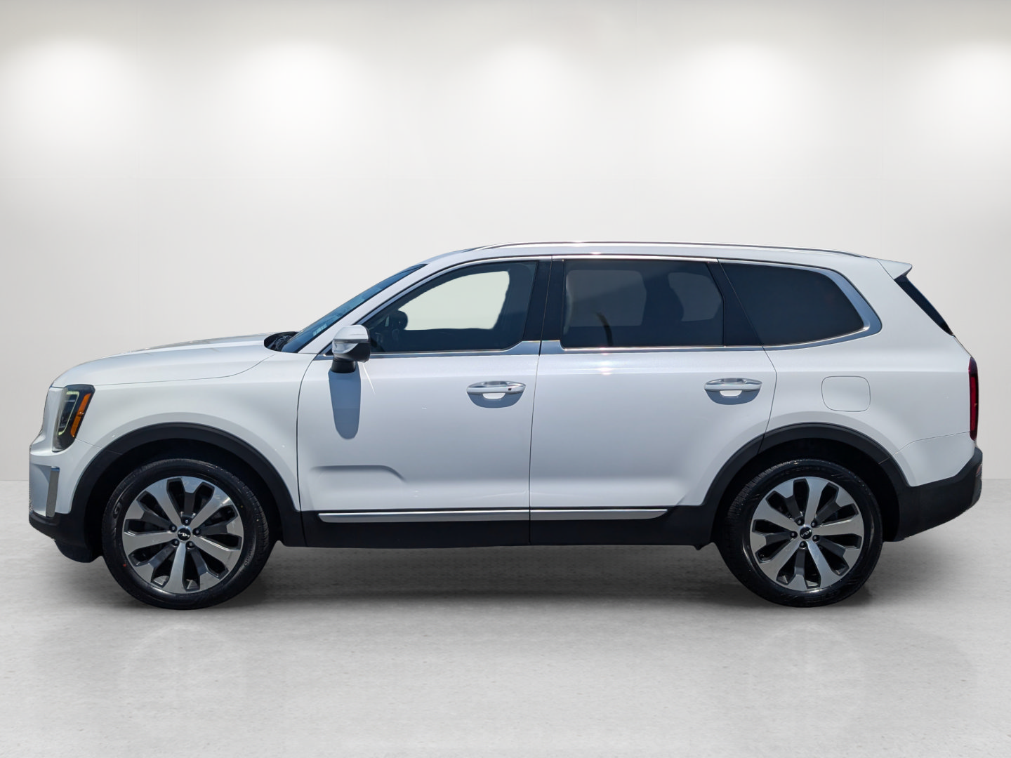 Used 2022 Kia Telluride S FWD image 8