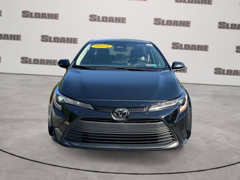 Used 2024 Toyota Corolla LE FWD image 8