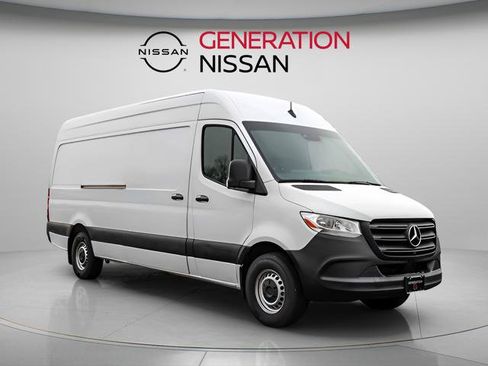 Used 2023 Mercedes-Benz Sprinter 2500 image 1