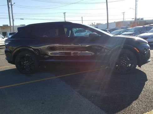 New 2025 Chevrolet Equinox EV RS w/ Convenience Package II image 22