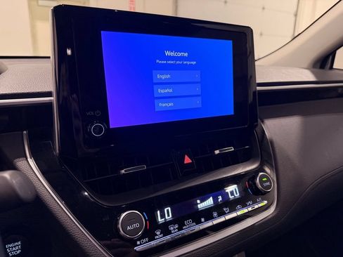 Used 2024 Toyota Corolla Cross XLE w/ Convenience Package FWD image 25