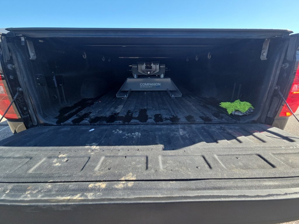 Used 2018 GMC Sierra 3500 Denali AWD/4WD image 8