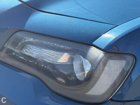 Used 2020 Chrysler 300 Touring w/ Sport Appearance Package RWD image 18
