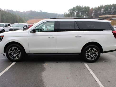 New 2025 Ford Expedition Max Active image 6