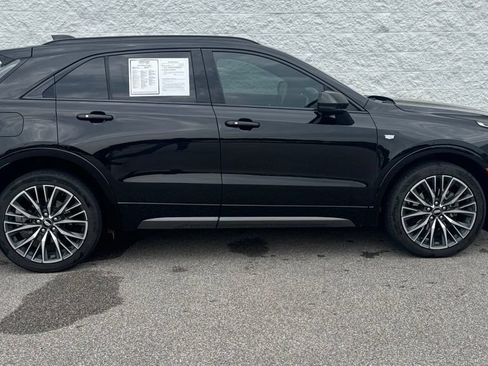 Used 2024 Cadillac XT4 Sport FWD image 2