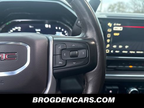 Used 2022 GMC Sierra 1500 SLT w/ X31 Off-Road Package image 5