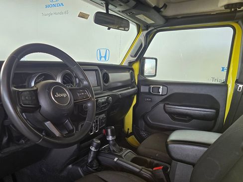 Used 2023 Jeep Wrangler Unlimited Sport AWD/4WD image 8