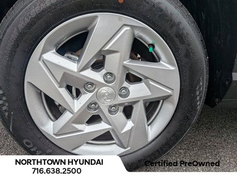 Certified 2026 Hyundai Kona SE image 40