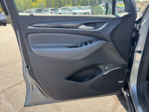 Used 2023 Buick Enclave Premium w/ Experience Buick Package image 10