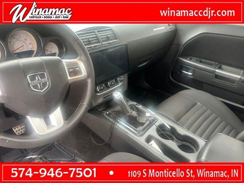 Used 2014 Dodge Challenger R/T RWD image 18