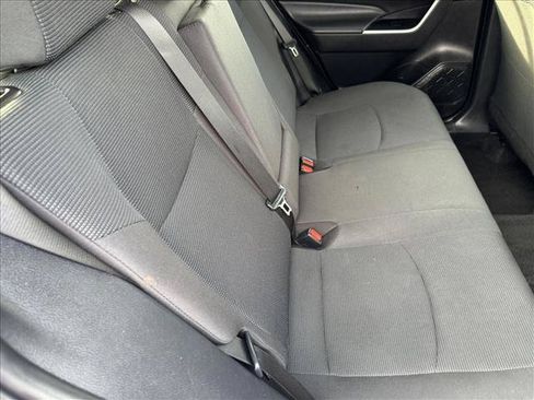 Used 2024 Toyota RAV4 LE AWD/4WD image 16