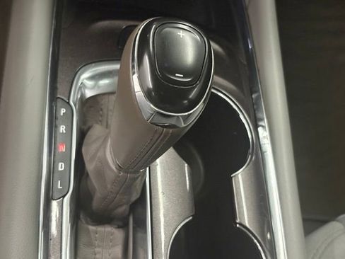 Used 2016 Chevrolet Malibu LT FWD image 30