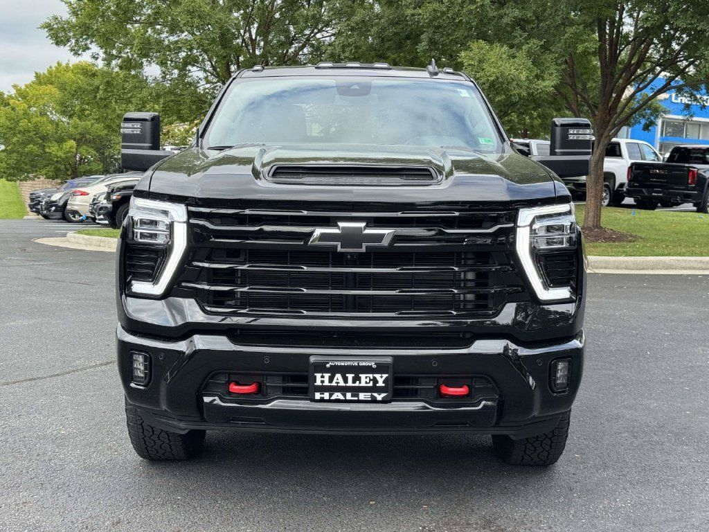 Used 2025 Chevrolet Silverado 2500 LT w/ Trail Boss Package AWD/4WD image 27