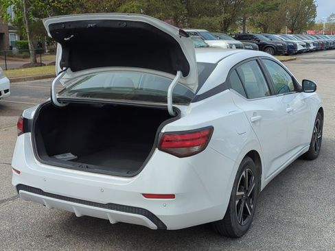 Used 2024 Nissan Sentra SV image 8