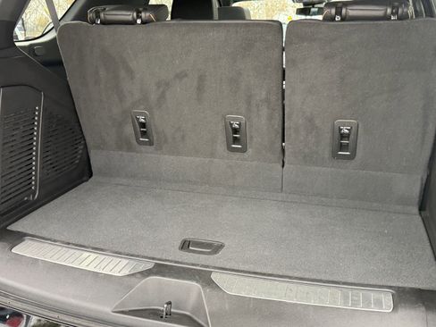 Used 2023 GMC Yukon AT4 image 34