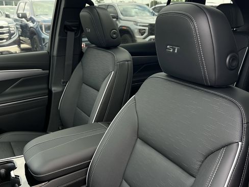 New 2026 Buick Enclave Sport Touring image 21