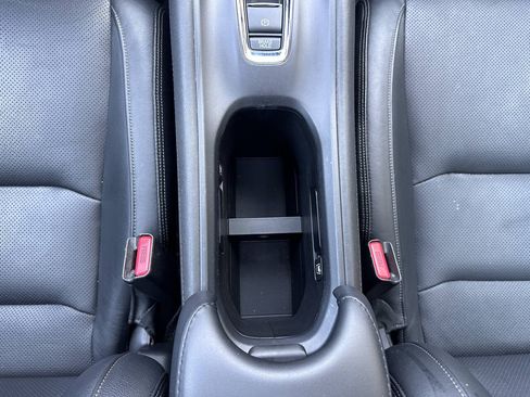 Used 2019 Honda HR-V Touring image 20