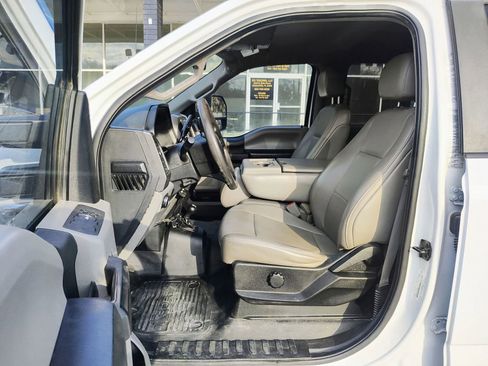 Used 2019 Ford F350 XL w/ Power Equipment Group image 9