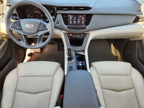 Used 2019 Cadillac XT5 Luxury image 28