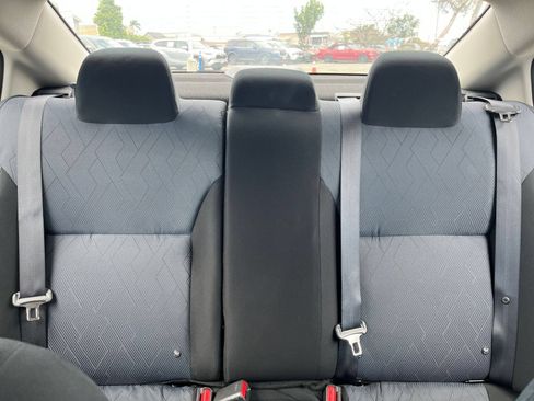 Used 2025 Nissan Versa SV FWD image 38