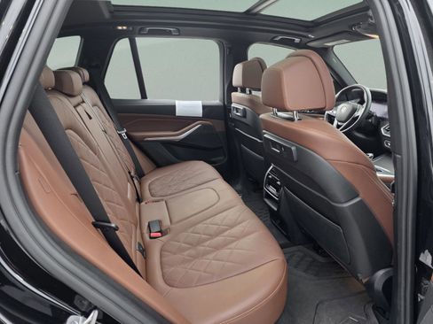 Used 2023 BMW X5 xDrive40i w/ Luxury Seating Package image 29