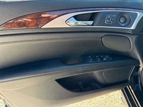 Used 2020 Lincoln MKZ Reserve w/ Elements Package FWD image 11