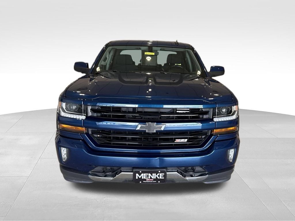Used 2018 Chevrolet Silverado 1500 LT w/ All Star Edition AWD/4WD image 2