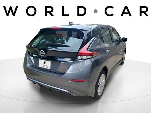 Used 2025 Nissan Leaf S FWD image 2