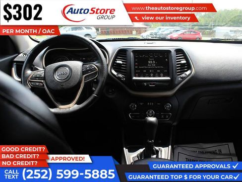 Used 2017 Jeep Cherokee Limited FWD image 12