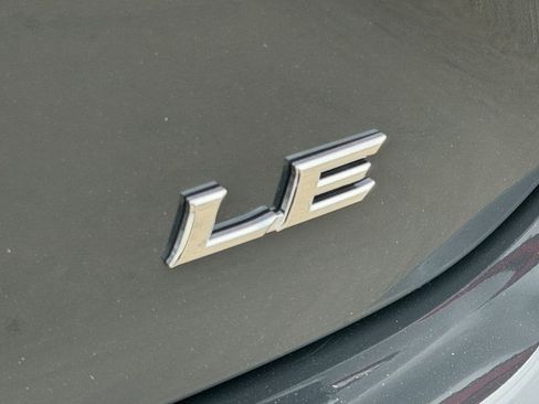 Used 2025 Toyota Camry LE FWD image 11