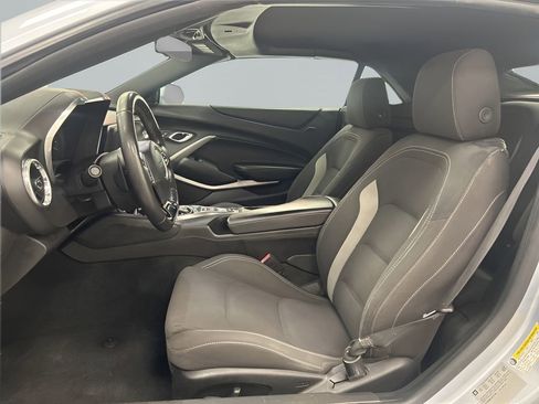 Used 2018 Chevrolet Camaro LT image 21